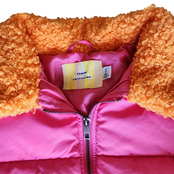 Urban Outfitters Pink Puffer Coat - Picture 7 of 13